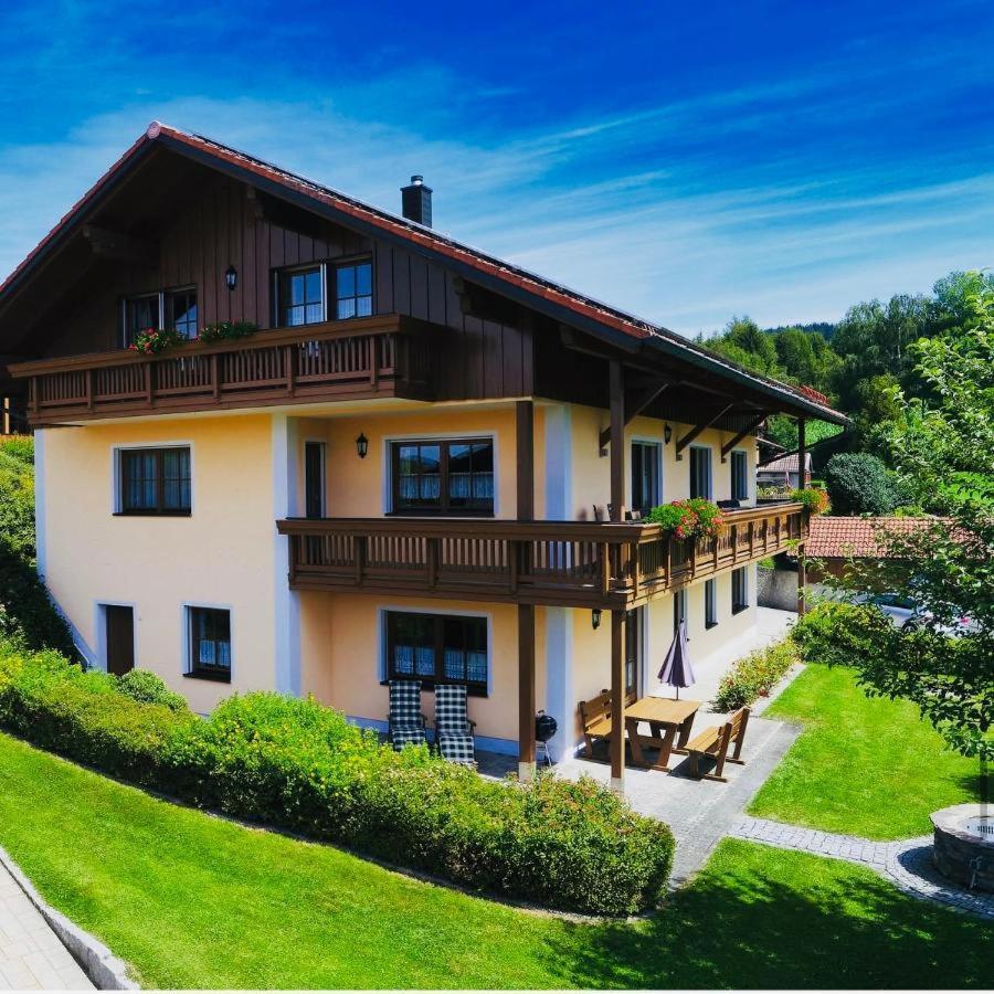 Ferienwohnungen Holzferienhaeuser Leithenwald Zwiesel Exterior photo